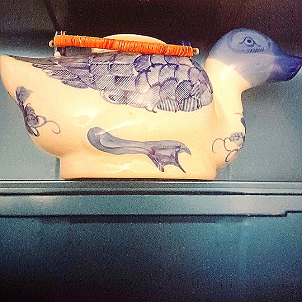 VTG Chinese Porcelain blue duck TEAPOT